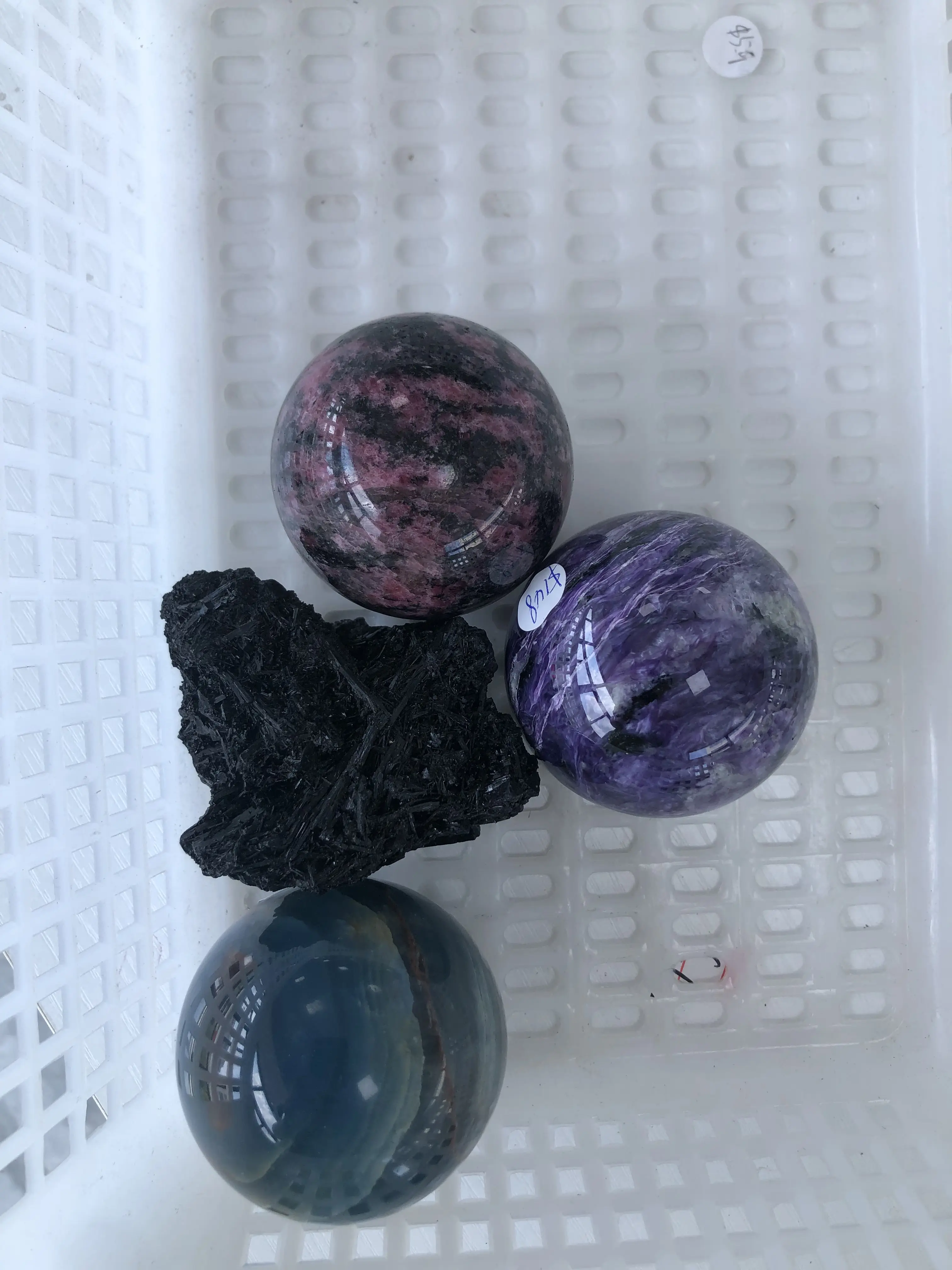 charoite，blue onyx，American Rhodonite，black tourmaline