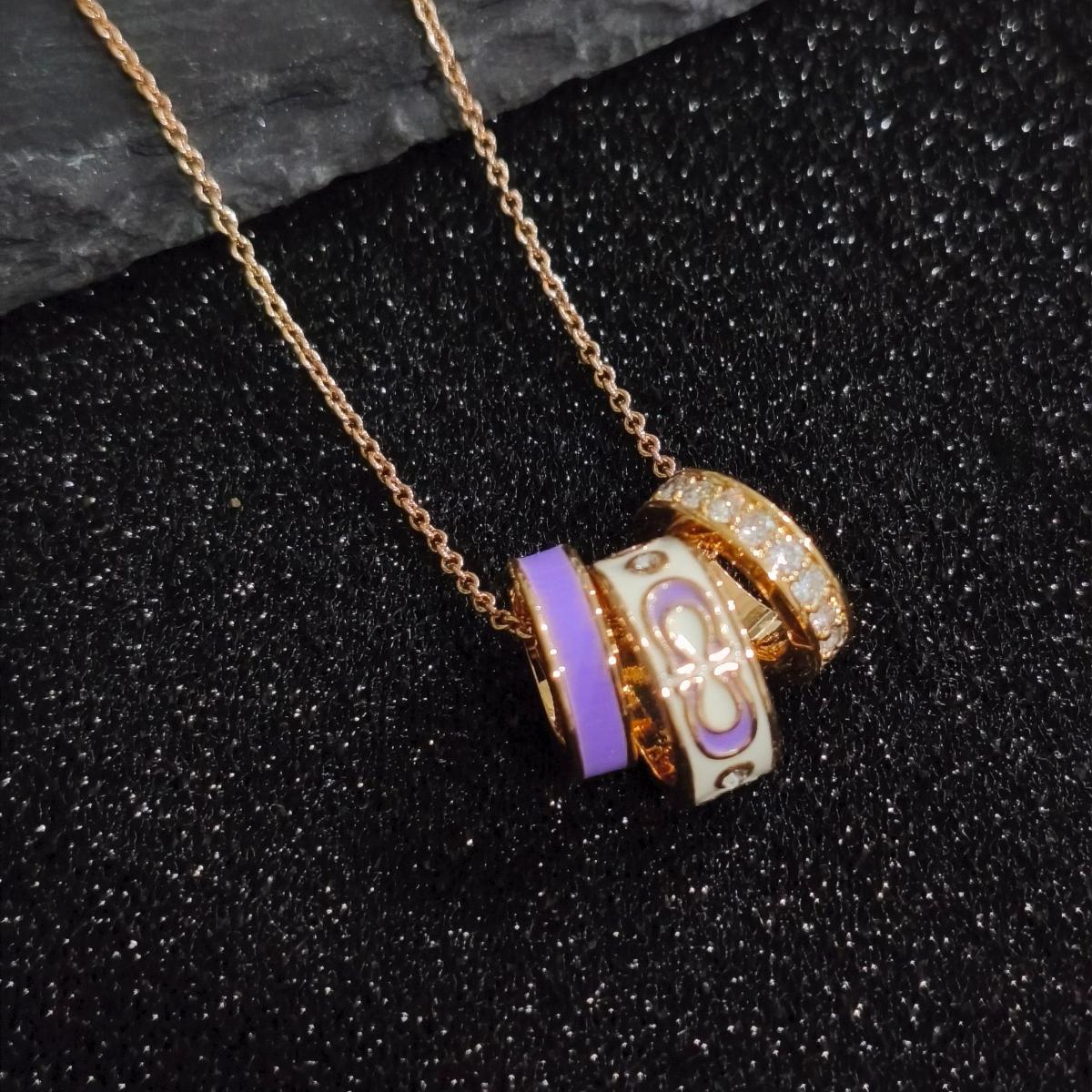 Textured Interlocking Ring Necklace, Premium Feel Statement Jewelry Gift for Mom Girlfriend Friend