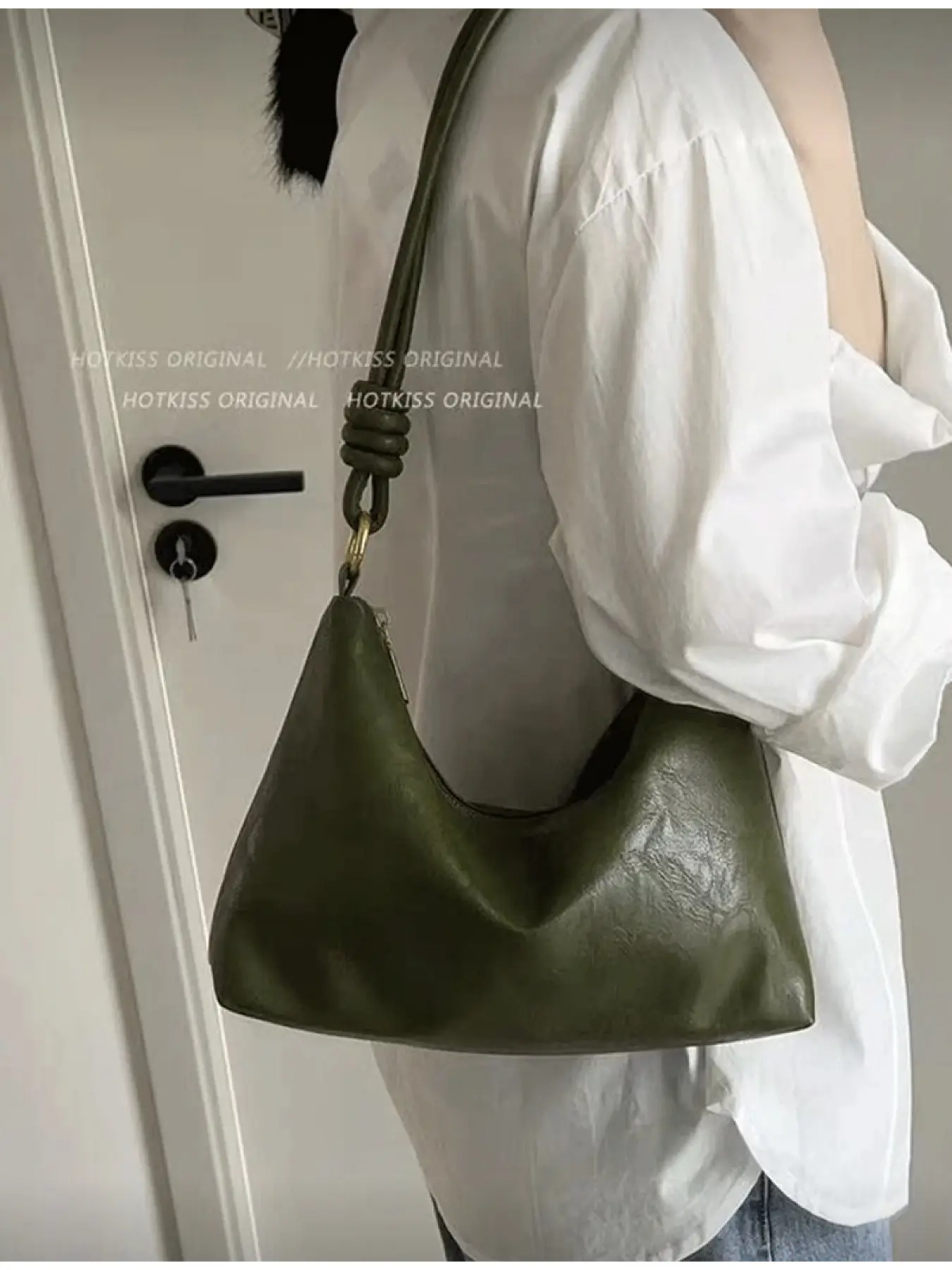 New Fashion Sexy Girl Style Solid Color PU Waterproof Material Pattern Woven Strap Buckle Crossbody Shoulder Bag Suitable for Travel Shopping and Commuting to Work Casual Shoulder Bag Crossbody Bags