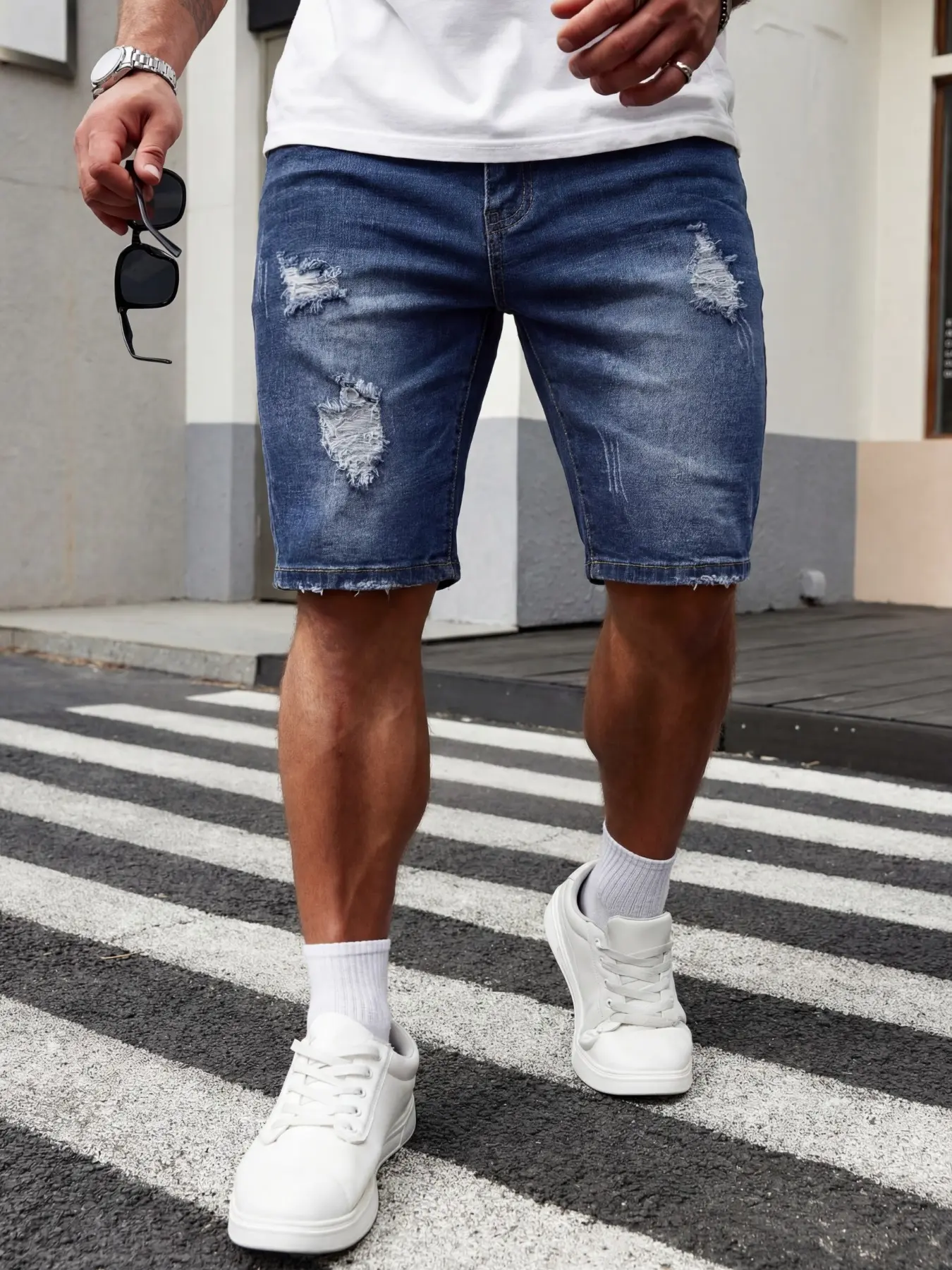 Men's Regular Fit Ripped Jeans with Pockets, Casual Fitted Streetwear, Fashion Distressed Look Denim Shorts for Summer, Men's Bottoms for Daily Wear, Menswear