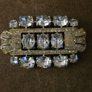 Unisex Art Deco Lapel Pin Brooch, Rectangular Silver-Tone Setting with Prong-Set Clear Crystals, Back Clip Design