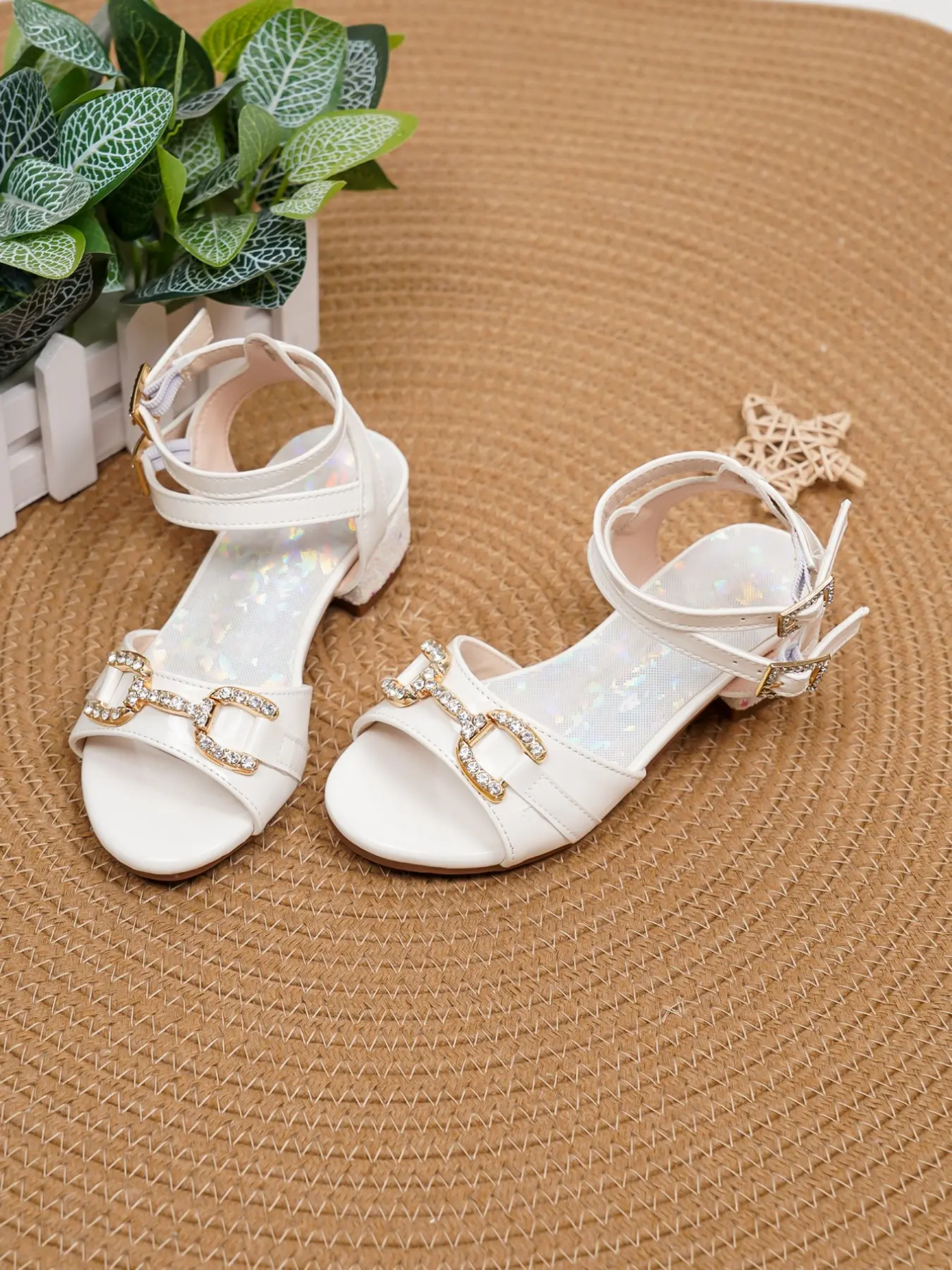 Girls' Solid Color High Heel Open-Toe Ankle Strap Sandals, Cute Style, Breathable and Lightweight, Perfect for Weddings, Parties, and Performances, Fashionable Sandals