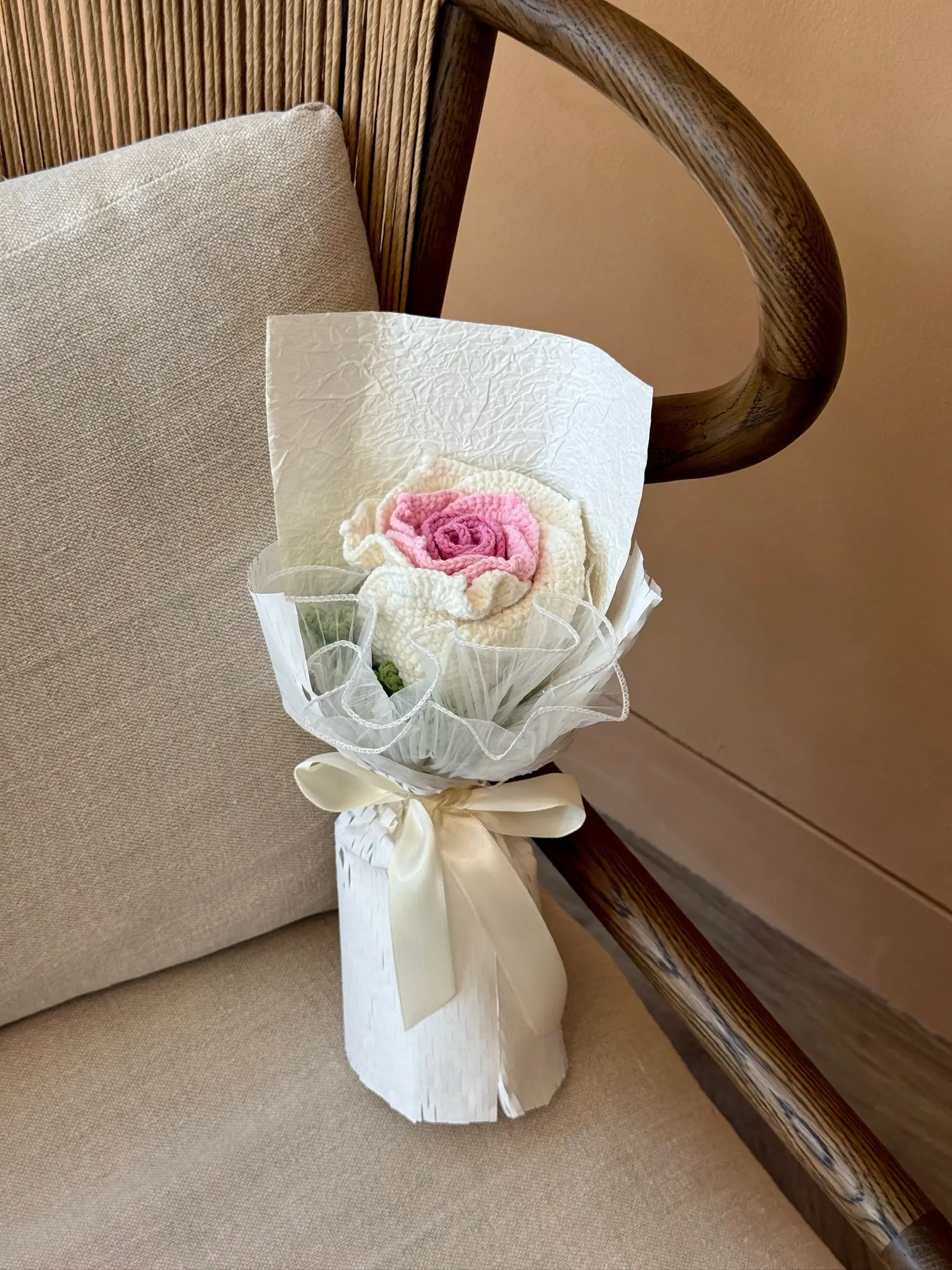 Handmade Crochet Huge Ombre Rose Bouquet