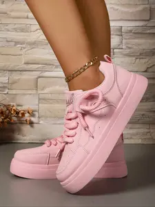 Women's Casual Low Top Sneakers, Camo Pattern Microfiber Leather Shoes, Round Toe Rubber Sole, Fall & Winter Fashion Footwear