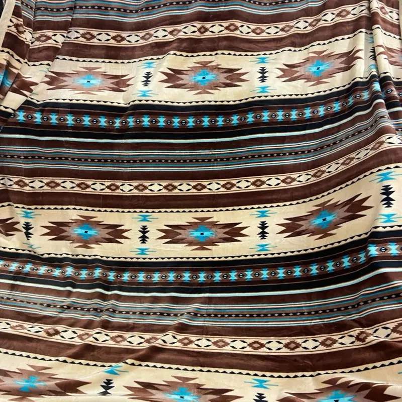 VERO  THROW BLANKET KING SIZE