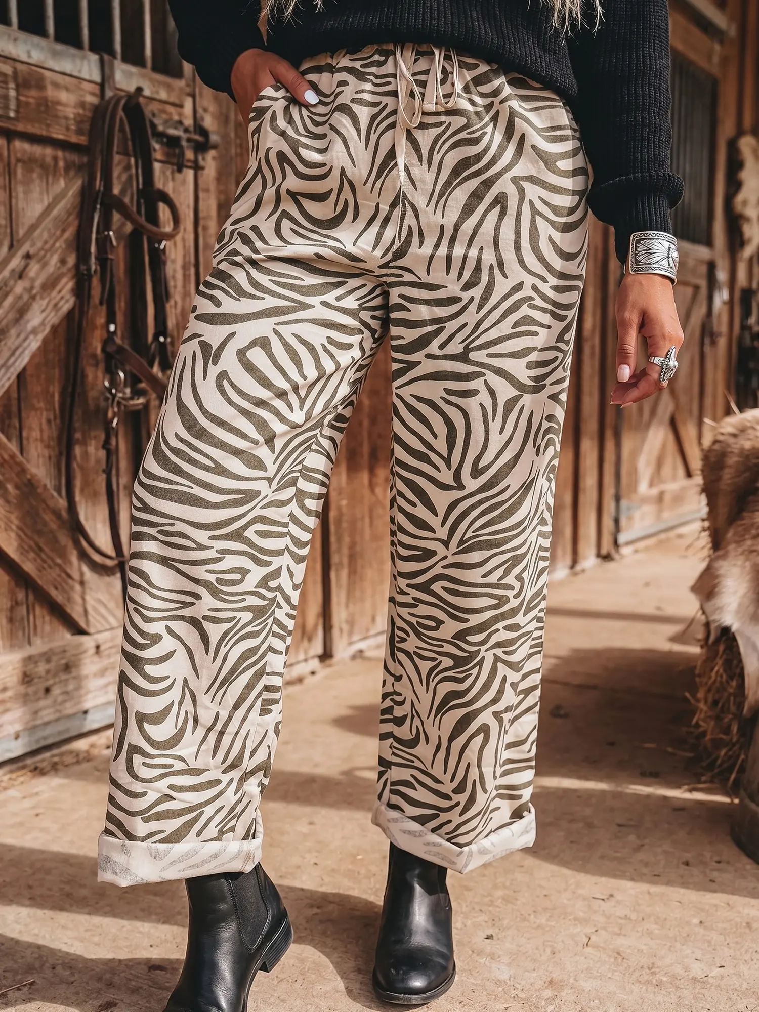 Women's Casual Pants with Pockets, Soft and Comfortable Western Zebra Print Trousers with an Adjustable Drawstring Waist, Bottom