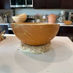 Elegant Calabash Bowl: A Touch of Nature for Your Table/reception