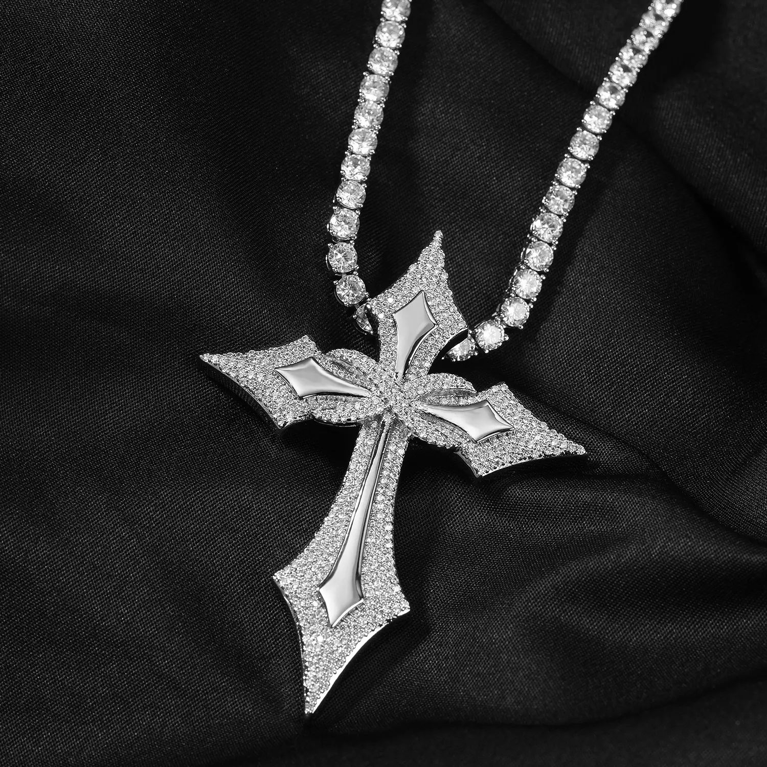 Stainless Steel Iced Blade Cross Pendant, 24inch Unisex Hip Hop Minimalist Jewelry for Casual Daily Wear