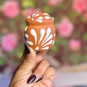 Salero Relieve (Cielito Lindo) color Terracota Blanco Sets.