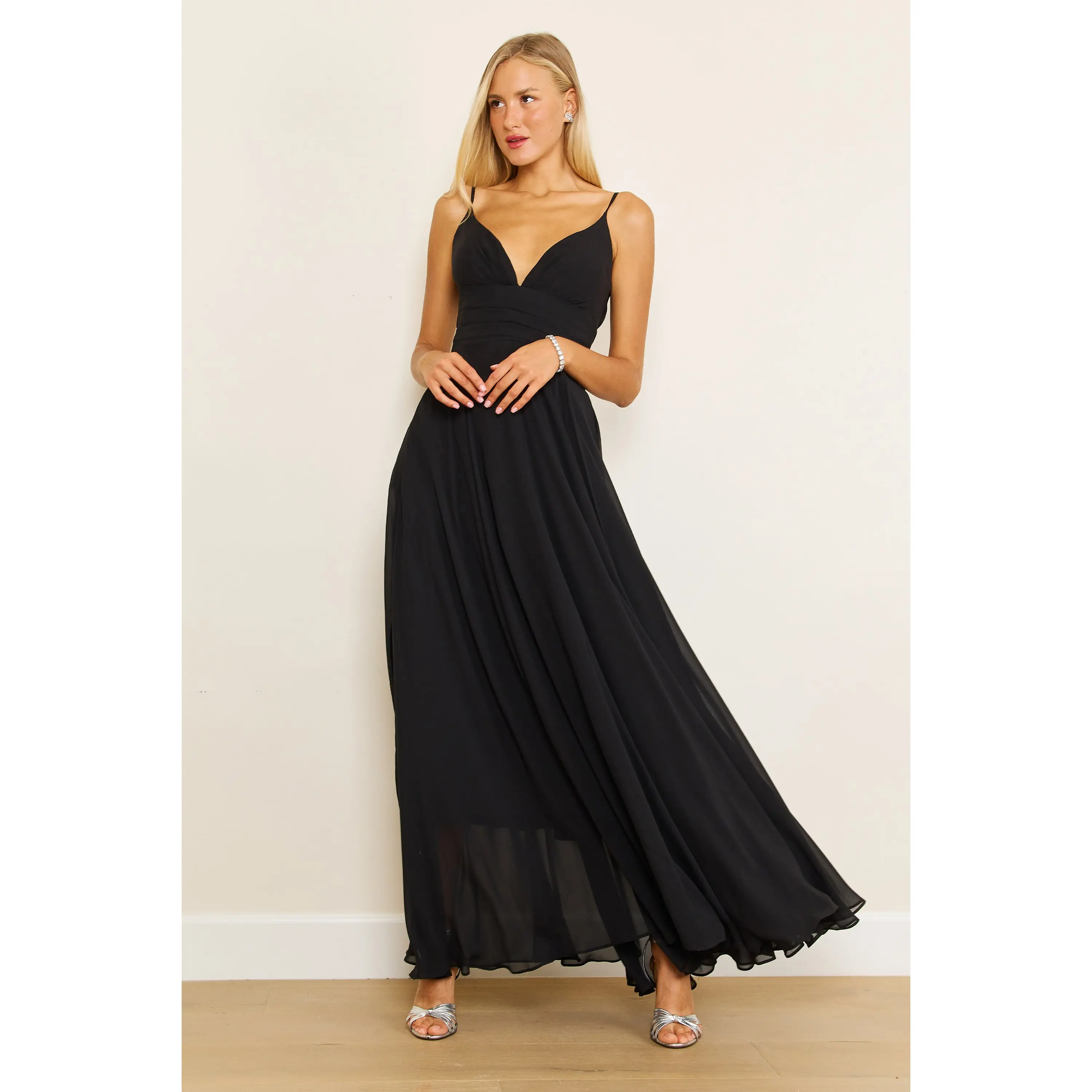 knee length dresses for ladies Black V-Neck Sequin Organza Ruffled Made-To-Order Prom Gown main image 1