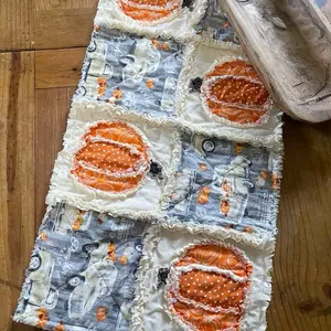 Fall pumpkin rag style table runner quilt