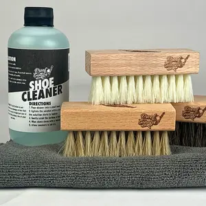 🧼 Ultimate Sneaker Care Kit – Cleaner, Brushes & Microfiber Towel