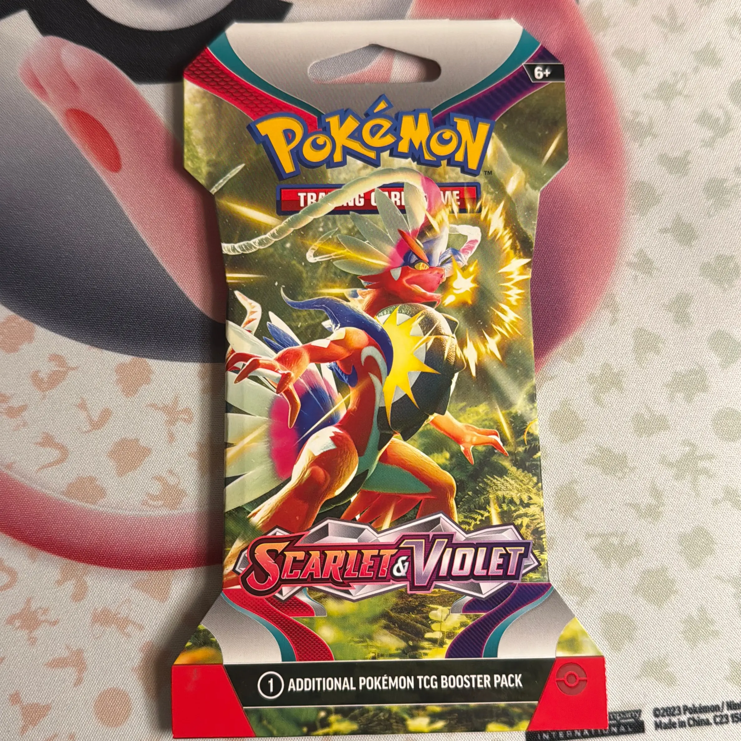 Scarlet & violet sleeved booster pack