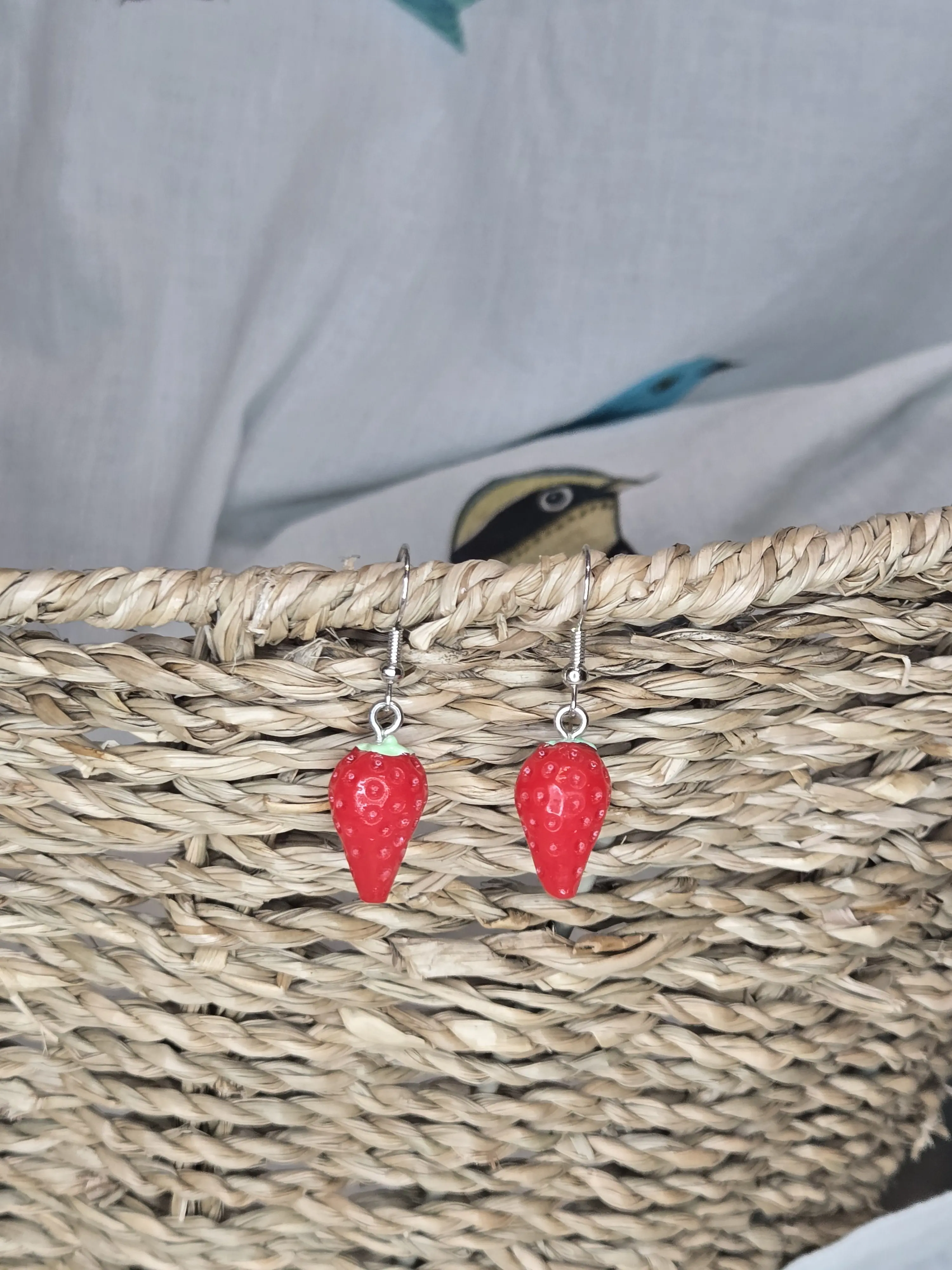 Cute Strawberry Dangle Fashion Earrings