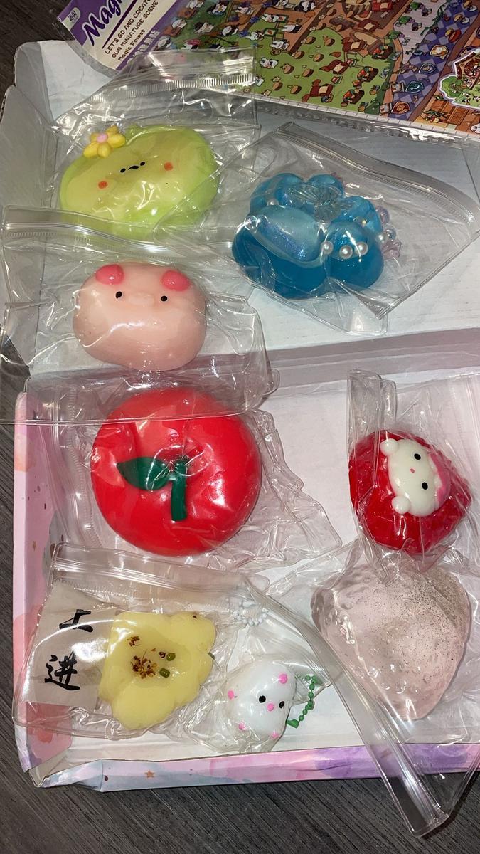 Item: 7-9 Pieces Squishy Toy Blind Box, multicolor