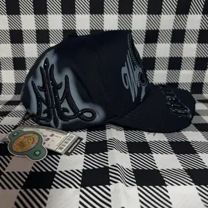 31 X Benavides hats