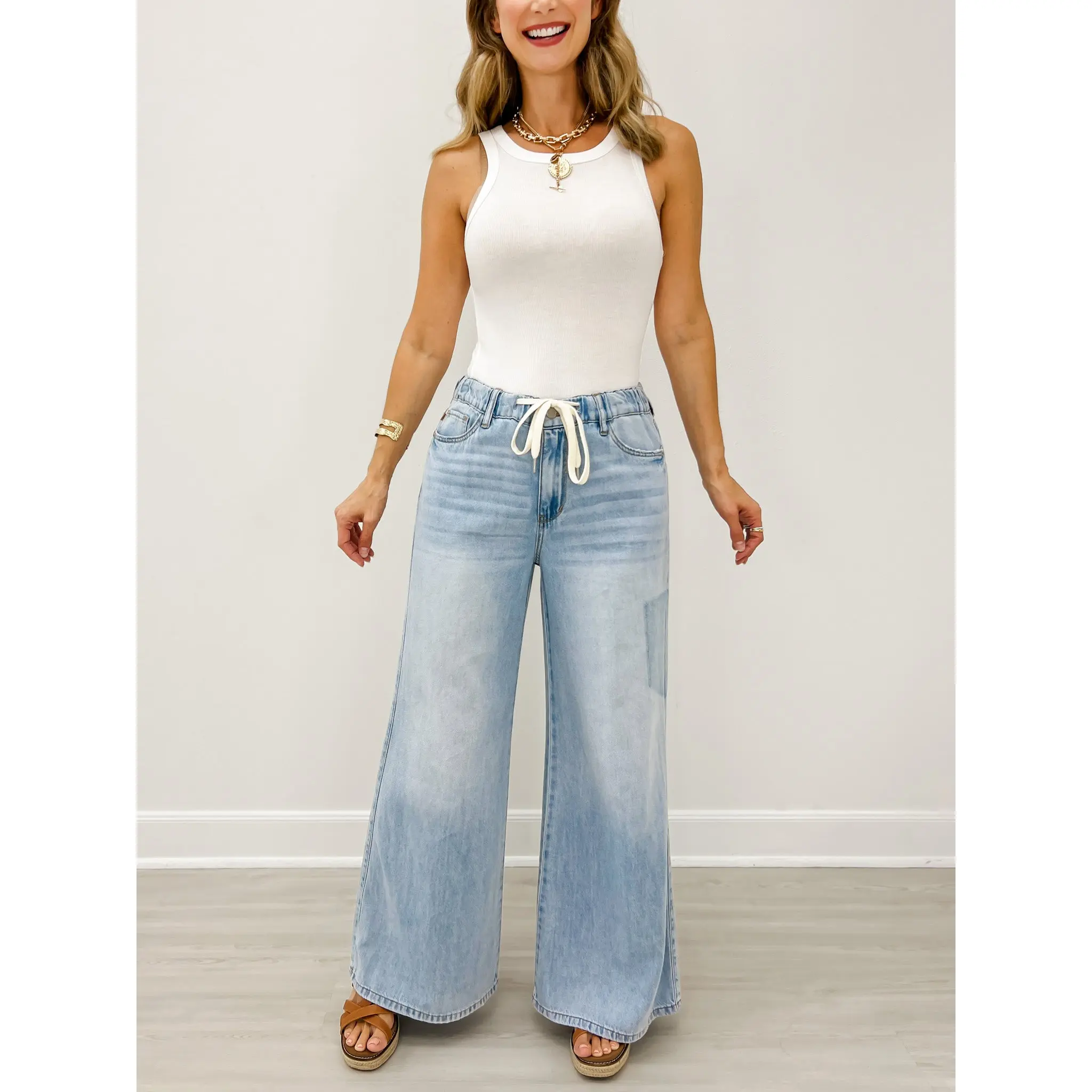 Judy Blue DRAW ME IN Hi-Rise Featherweight Palazzo Elasticated Waistband Jeans