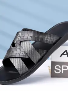 2026 Summer New Men's Crocodile Pattern Slippers, Soft Sole Anti-Slip Outdoor Slip On Sandals, Breathable Casual Beach Shoes, Sizes 38-48, Footwear