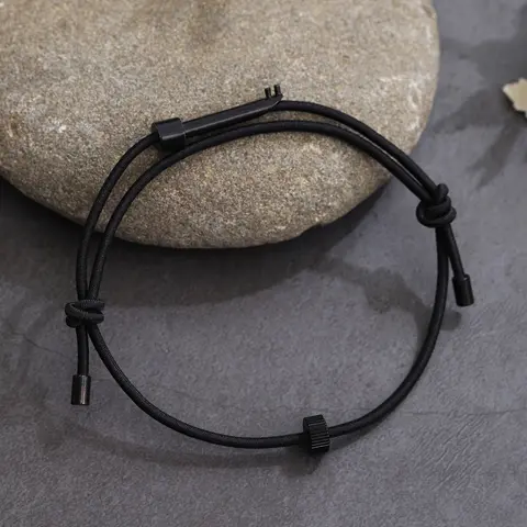 Survival Wrist Strap-Survival Bracelet- Emergency Glass Breaker, Secure & Comfortable Style-Gift Box – Suitable as a Birthday or Christmas Gift for Men and Women