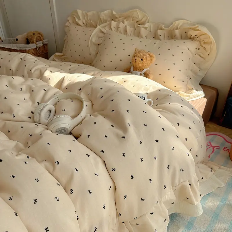 Cute Bowknot Ruffle Bedding Set for Girls Bedroom Dormitory, Ultra Soft Breathable Fabric, Includes 1 Duvet cover+ 2 Pillowcases, All-Season Use, Soft Bedding Sets