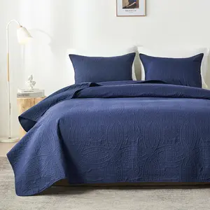 Ultrasonic Pressed Summer Bed Cover Set, King Size Quilt Set 2/3pcs Set, Including 1 Quilt, 1/2 Pillowcases, Breathable And Durable, Room Decoration, Machine Washable, Suitable for All Seasons, Vacuum Compression Packing, Holiday Gifts.