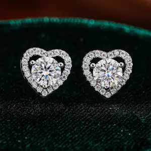 Sparkling Heart Cubic Zirconia Stud Earrings, 925 Sterling Silver Post Heart Stud Earrings for Women, Cute Dainty CZ Heart Earrings, Lightweight Everyday Jewelry Gift for Girls Women  /