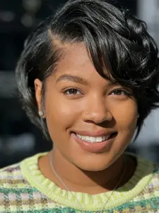 Pixie Cut Wavy Texture Human Hair 13X4X1 Lace Wigs Realistic Appearance Human Hair Short Bob Design Wigs For Women