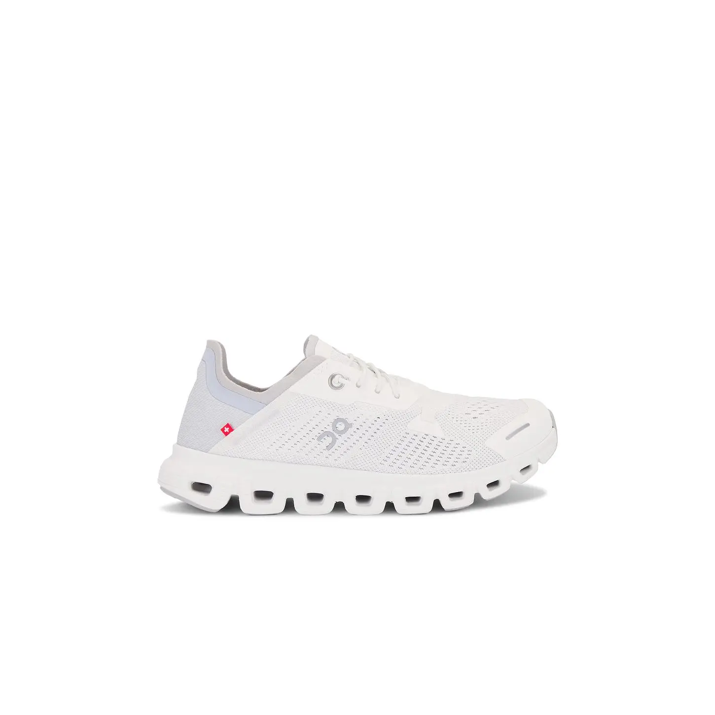 On Cloud 6 Coast Sneaker in White & Glacier