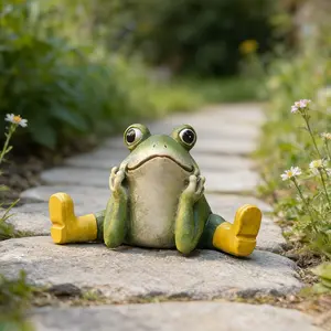 Funny Outdoor Garden Frog Statue Resin Ornament, Garden Sculptures, Cute Booted Frog Decor, Perfect for Gardens, Patios, Easter Gifts!