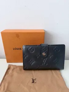 Pre-owned Leather Clutches & Wristlets Cartera Louis Vuitton Wallet en Monogram Vernis Mate