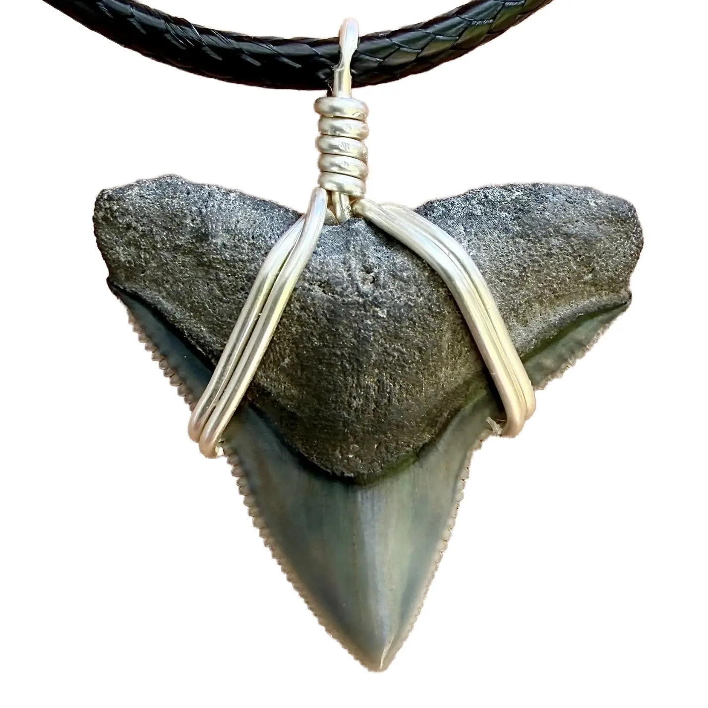 Outer Banks Style Shark Necklace (JJ Maybank) Outer Banks Style Shark Necklace (JJ Maybank)