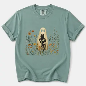 [Sale Up To 50%] Comfort Colors Vintage Ghost Black Cat T-shirt, Halloween Black Cat Retro Spooky Wildflower Ghost T-shirt, Fall Boho Womens Shirt Trendy Gift For Her - Rock Rolla