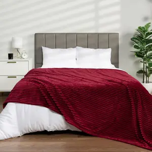 PAVILIA Super Soft Fleece Flannel Ribbed Striped Throw Blanket, Luxury Fuzzy Plush Warm Cozy for Sofa Couch Bed, Dark Red/Queen - 90x90