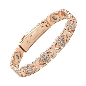 Men's four-leaf clover magnetic bracelet, adjustable energy magnetic bracelet, suitable as a Christmas gift for both men and women.