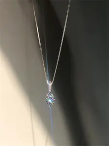 Elegant Rhinestone Decorated Pendant Necklace for Women, Exquisite Trendy Pendant Necklace, Chic Jewelry As Gift for Girlfriend, Bling Stylish Accessory, Fashion Necklace
