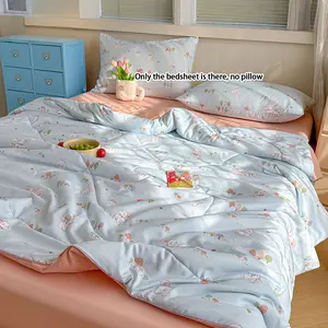 1 piece summer thin quilt. With rabbit print pattern. Soft and breathable quilt suitable for air conditioning. A cool summer quilt that is gentle on the skin, lightweight, suitable for spring and summer, breathable, thin, light and smooth. Machine washabl