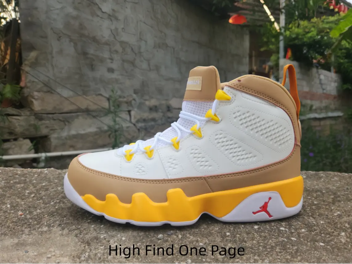 Warm earth tone color block high-top sneakers. Multi-material stitching boosts texture, easy to create vintage casual street looks.