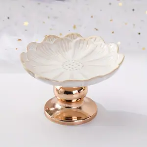 Romantic High-legged Aromatherapy Candle Holder, 3D Peony Flower Special Candle Stand, Ceramic Craft Candle Holder, Floral Pattern Home Decoration, Christmas Party, Housewarming Gift, Family Kitchen Table
