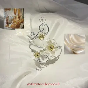 Handmade Floral Wire Bracelet – Elegant Pearl Flower Cuff, Aesthetic Jewelry Gift, Concert Jewelry