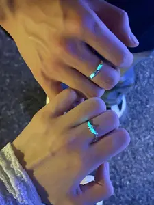 Luminous Angel Wings Design Couple Rings, Rhinestone Decor Glow in The Dark Rings, Fashion Jewelry Accessories for Women & Men, Valentine's Day, Gift, Aurora Ring