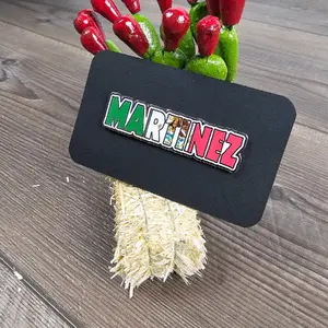 MARTINEZ last name, surname pin for caps, apellido Martinez pin, hat accessories, pin de apellidos para gorras