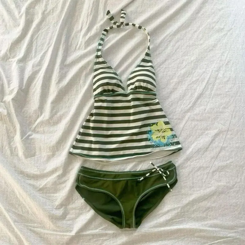 Women's 2-Piece Slim Fit Halter Bathing Suit Set, Triangle Halter Bikini Bottom Set, Floral Print 2000s Aesthetics Beachwear Chic Streetwear Swimwear