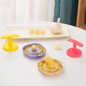 1set Manual grinder garlic grinder household ginger and garlic puree grinder non ceramic plastic kitchen food grinder garlic puree grinder