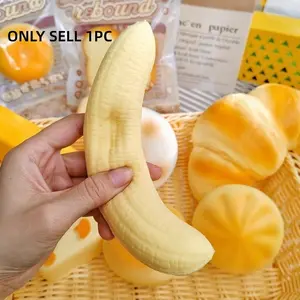 Banana Meat Squeeze Toy, Slow Rebound Food Stress Relief Tool, Soft Wet Banana Flesh Squeezing Mini Toy, Perfect for Relaxation