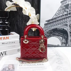 Pre-owned Dior Patent Leather Shoulder Bags Lady Mini Red Shoulder Bag T10360401