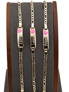 Personalized 6-inch gold-plated bracelet with a rose heart for baby. Write the name in a note or message.