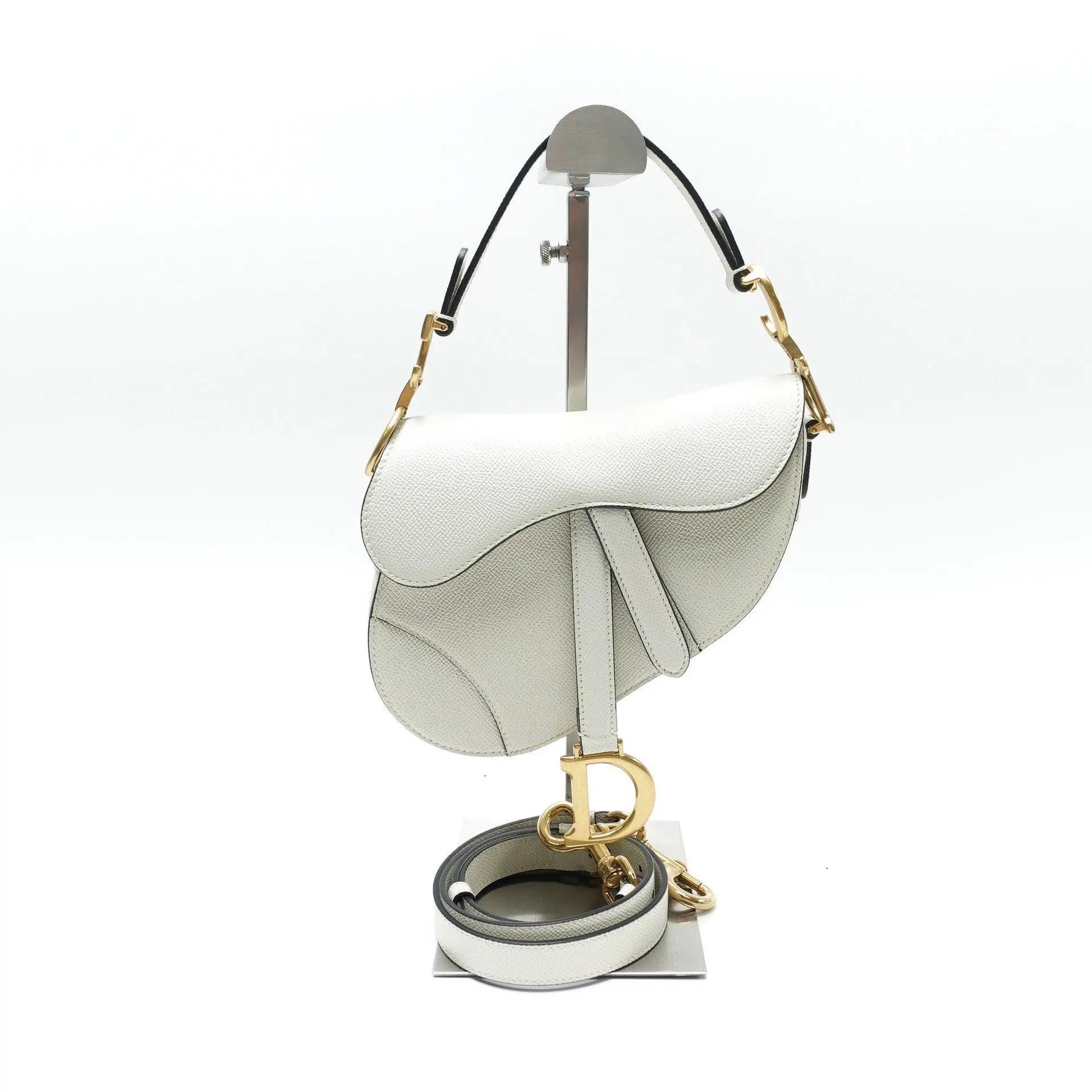 Pre-owned Dior smooth leather Mini Saddle Bag Mini White Leather Saddle Bag T10430771