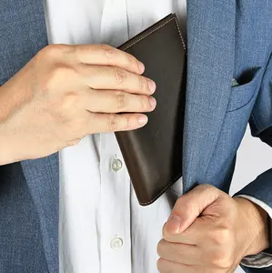 NIUCUNZH Natural Leather Passport Holder - cover RFID-Blocking, Bifold Passport Wallet, Lightweight Travel Document Organizer