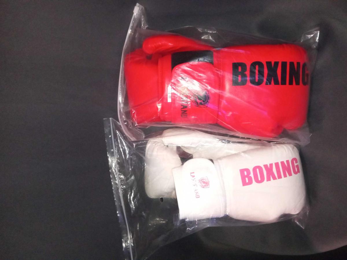 Item: White pink, 6oz