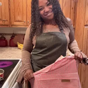 Kitchen Cooking Aprons for Women and Men Adjustable Chef Apron with Pockets 2 PCs Multicolor